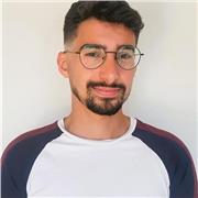 Professeur donnant des cours d'arabe, d'anglais et de français